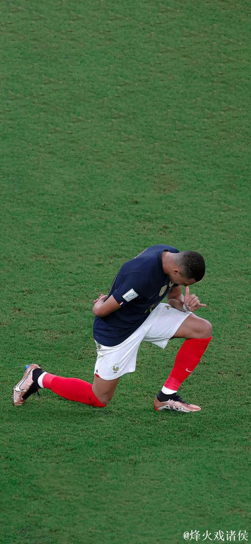 姆巴佩闪耀全场，6分42秒上演帽子戏法追平纪录！